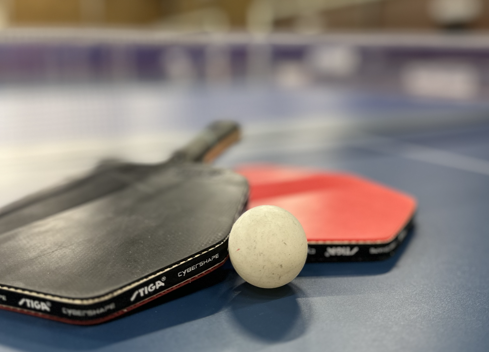 Spela Pickleball eller Bordtennis på Fyrisfjädern – öppet spel lördagar kl 10-12.