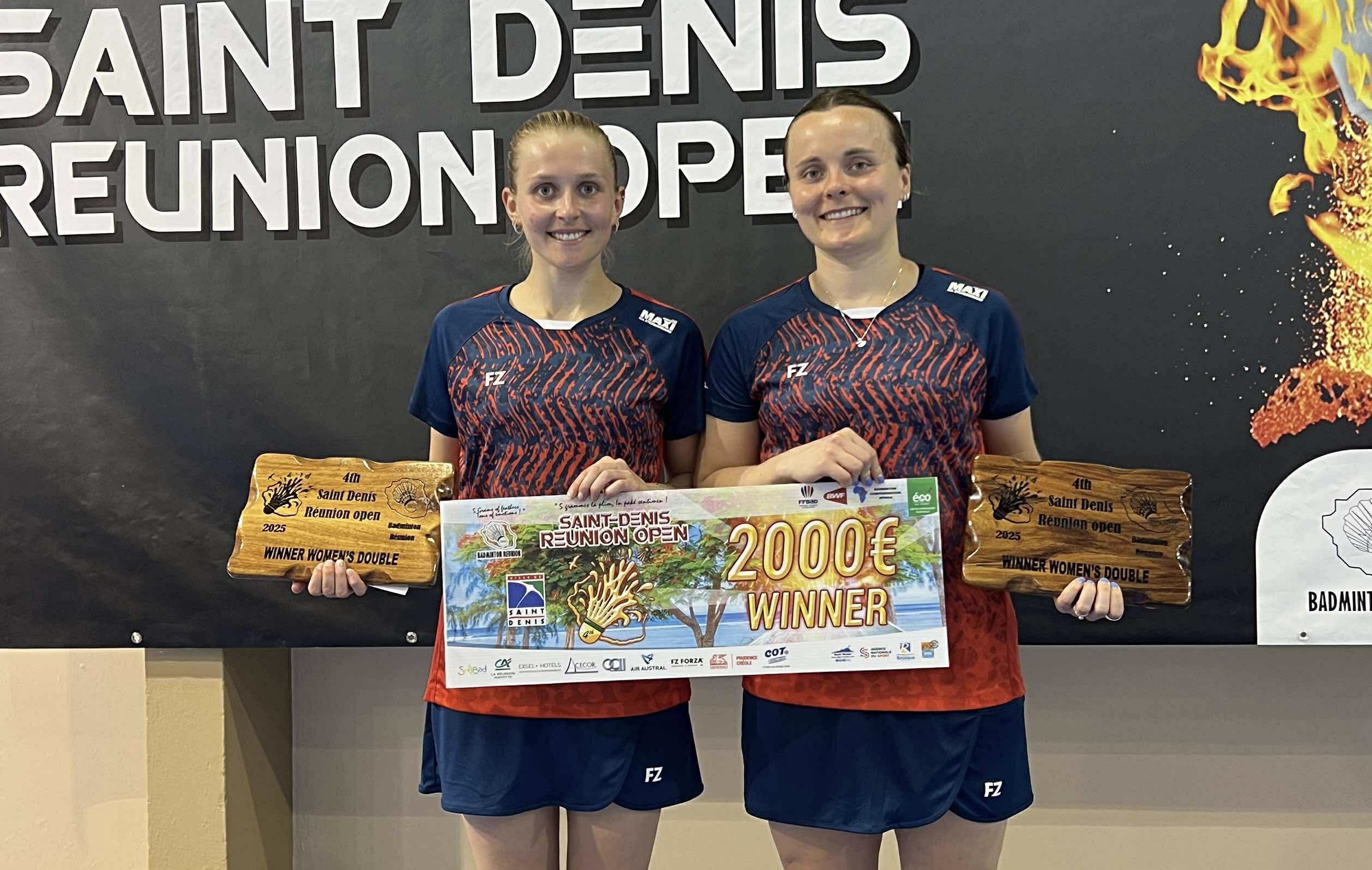 Moa och Tilda vinner ST DENIS Reunion Open!
